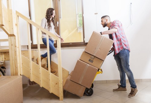 Local moving service near Camden town homes