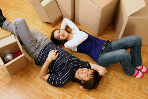 Moving truck hire in Camden for local home and office relocation